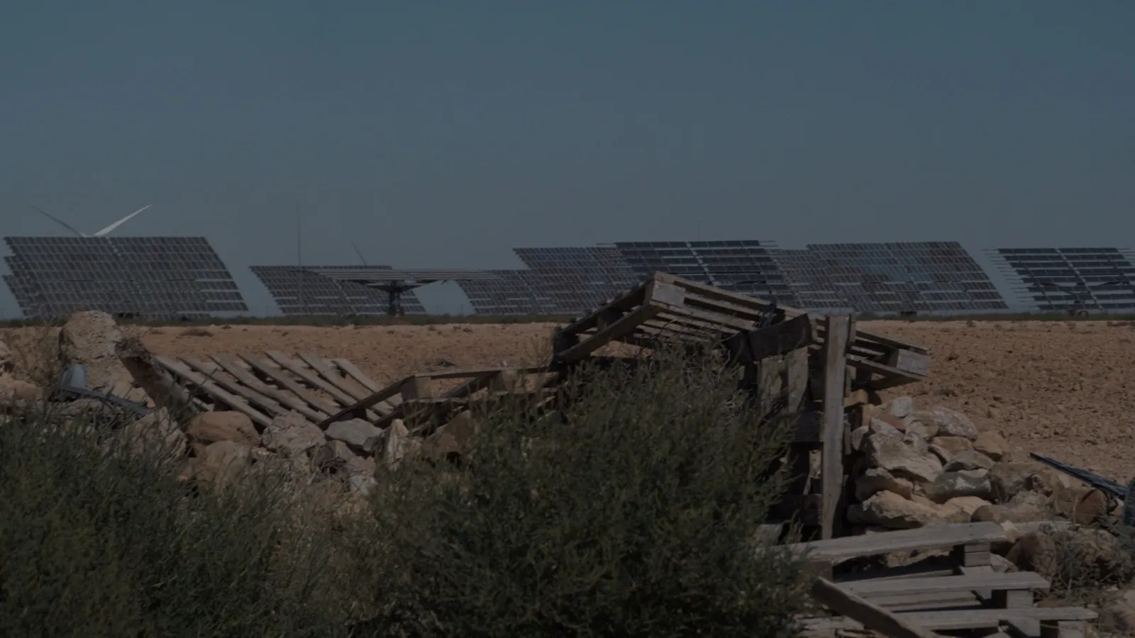 Film still from arèneeurope by Etienne Gilly and Gianluca Gadaleta
